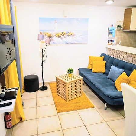As Lucana Apartment - Ground Floor Vis Esterno foto